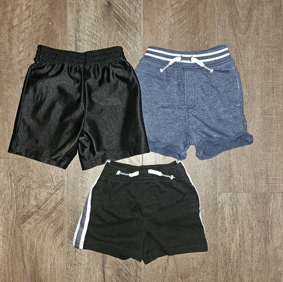 BOY Shorts Bundle ⚽️ 12 Months 🏀 17 Pieces - Picture 5 of 8